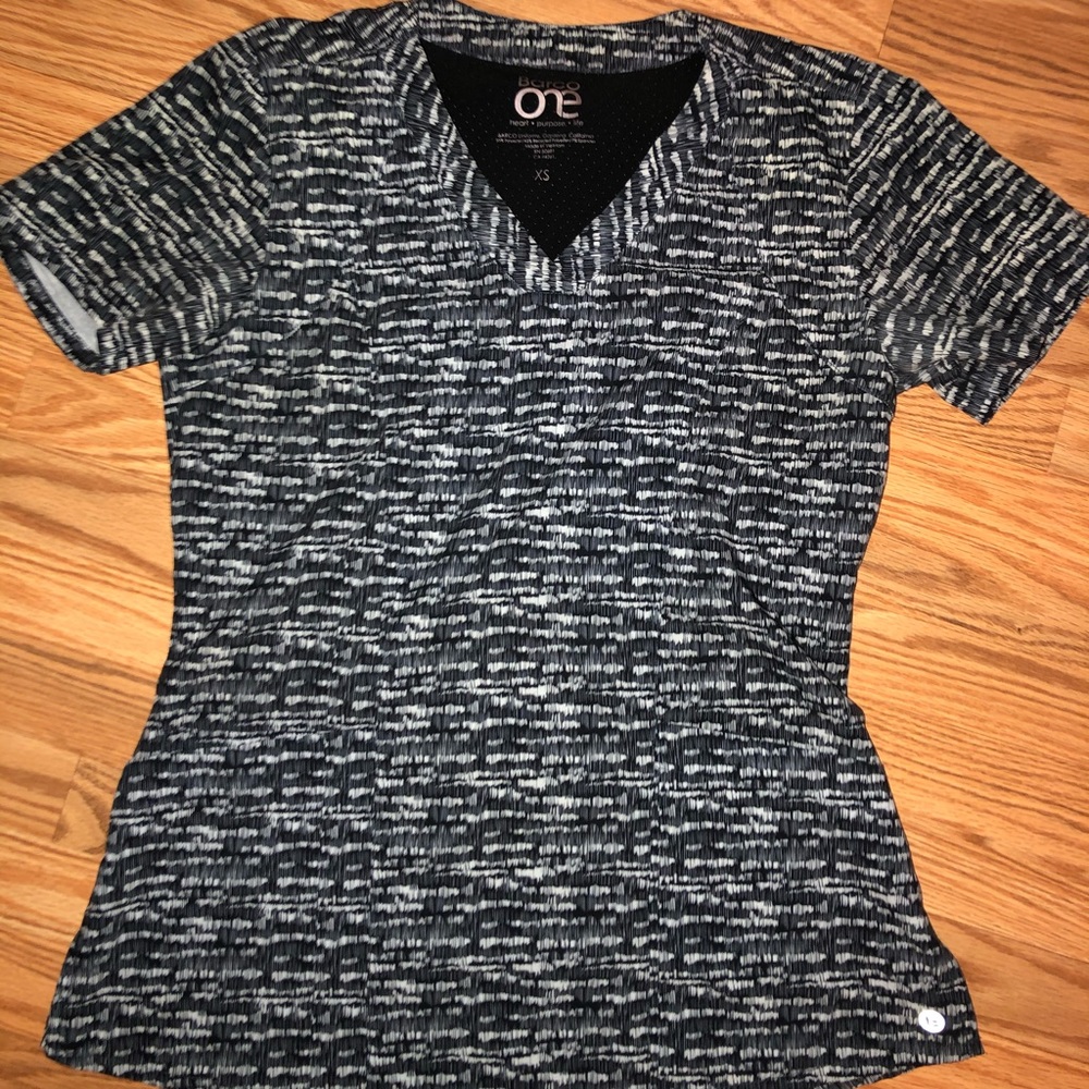 Barco One XS Scrub Top!